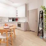 Cozy & Modern Apartments, Old Town