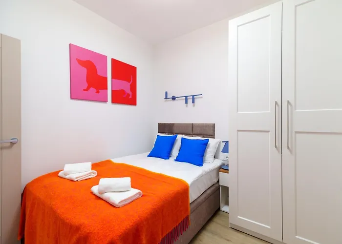 아파트 Cozy & Modern Apartments, Old Town *